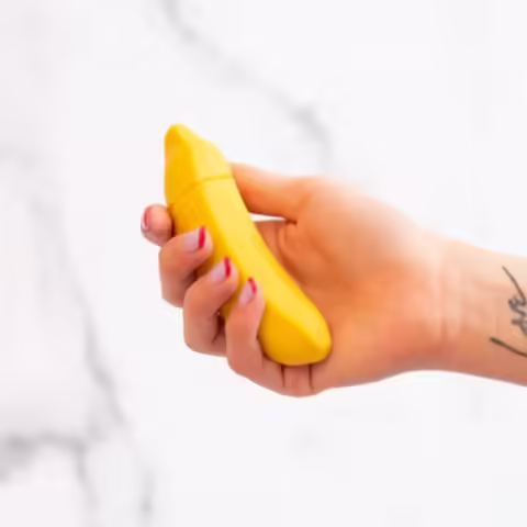 Emojibator Banana